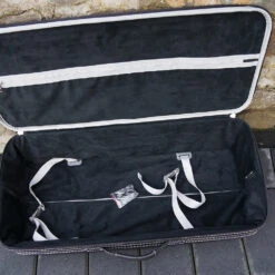 Aston Martin Vantage V8 Coupé 2018 + 2024 Rückbankkoffer 1-tlg. 6 Aston Martin Vantage V8 Coupé 2018 + 2024 Rückbankkoffer 1-tlg. -Brax Taschen Deutschland Verkaufs-Shop 1048216 171R21