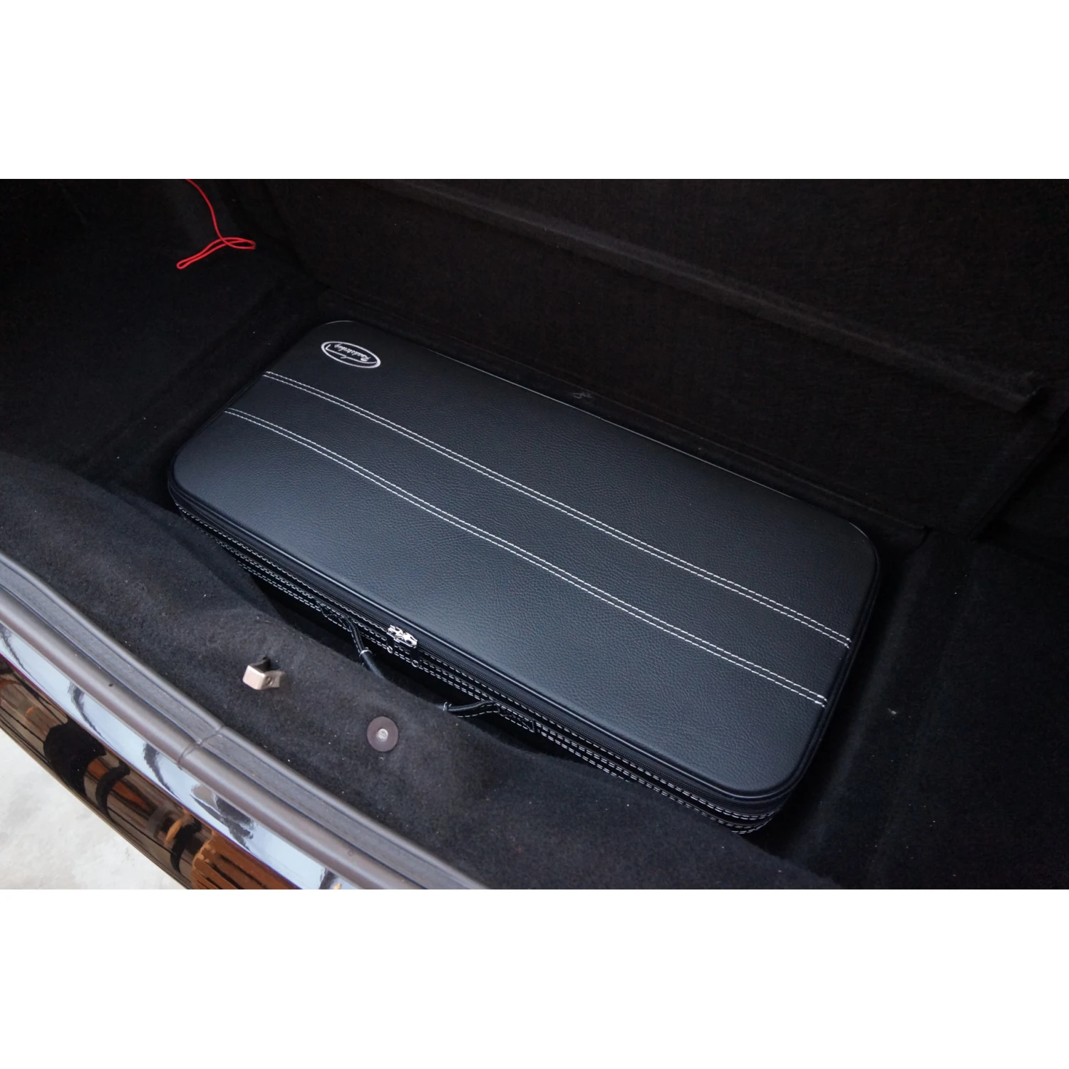 Ferrari 612 Scaglietti - 1-tlg. Kofferraumbodenfach 2 Ferrari 612 Scaglietti - 1-tlg. Kofferraumbodenfach – Bild 2