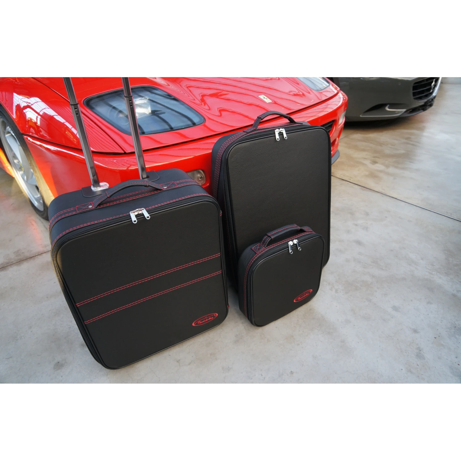 Ferrari 512 Testarossa - 4-tlg. Kofferset Kofferraum 2 Ferrari 512 Testarossa - 4-tlg. Kofferset Kofferraum – Bild 2