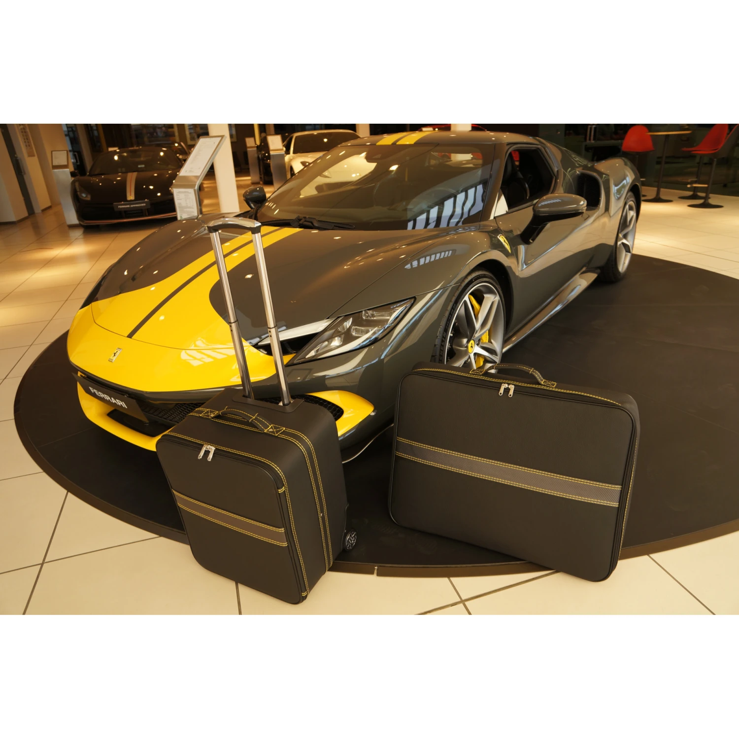 Ferrari 296 GTB / 296 GTS, Coupé + Spider - 2-tlg. Kofferset Kofferraum 1 Ferrari 296 GTB / 296 GTS, Coupé + Spider - 2-tlg. Kofferset Kofferraum