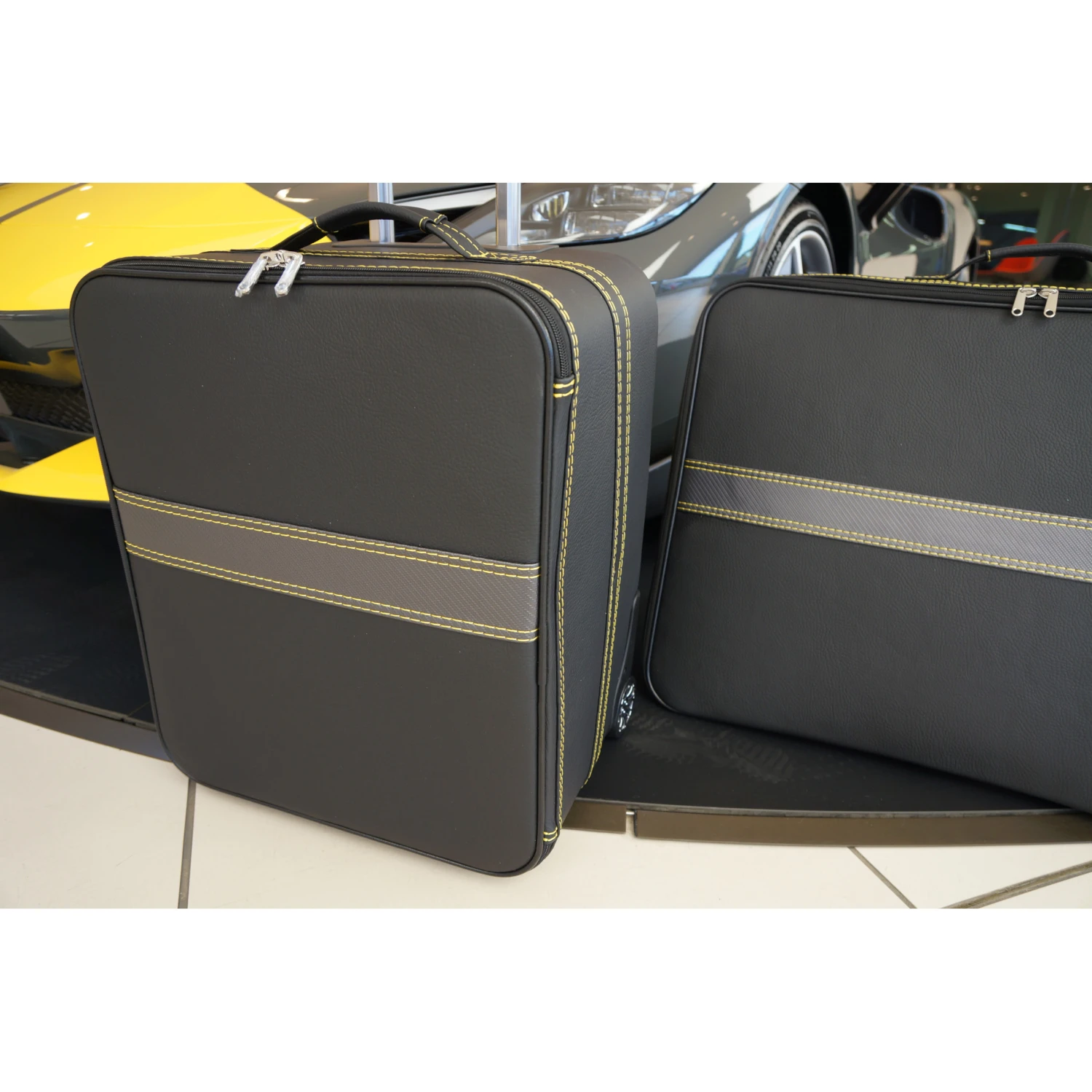 Ferrari 296 GTB / 296 GTS, Coupé + Spider - 2-tlg. Kofferset Kofferraum 2 Ferrari 296 GTB / 296 GTS, Coupé + Spider - 2-tlg. Kofferset Kofferraum – Bild 2