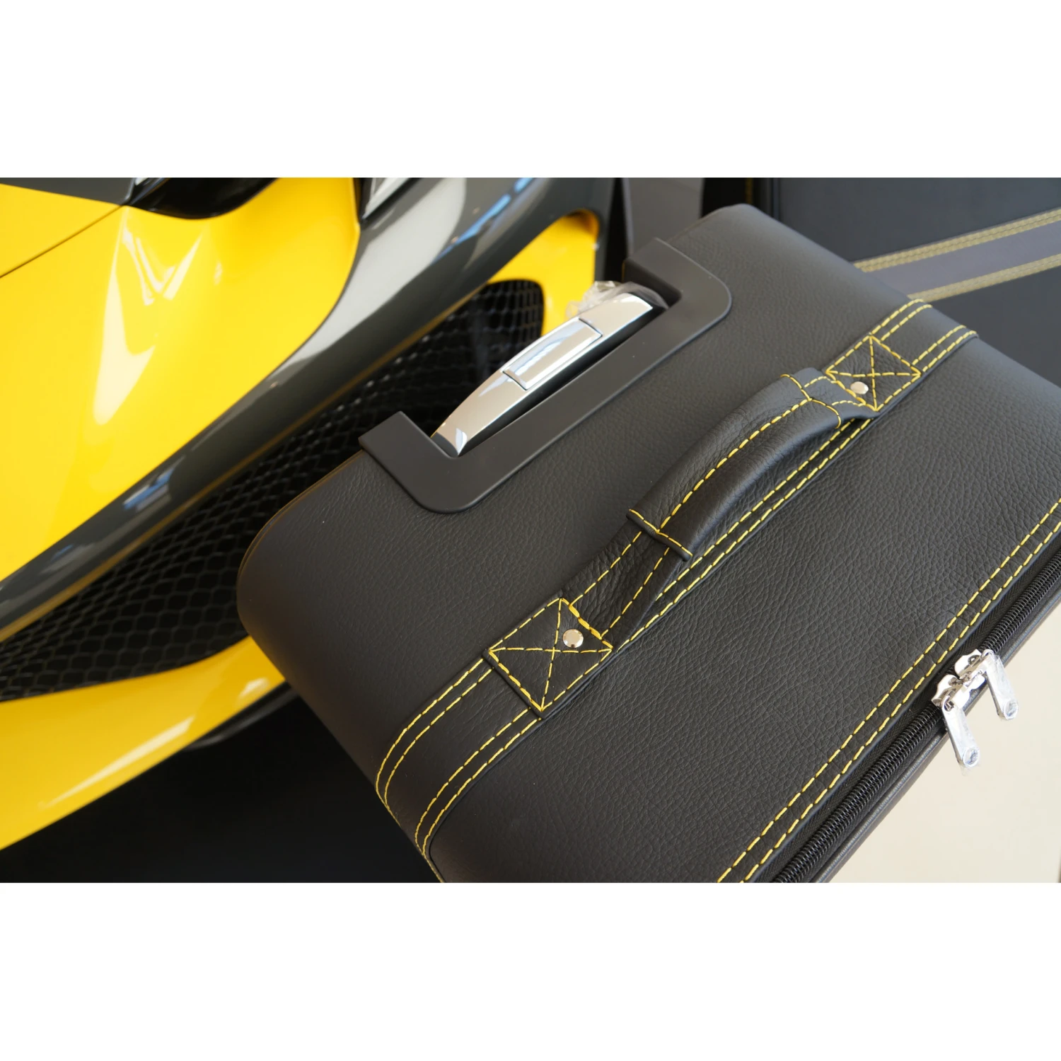 Ferrari 296 GTB / 296 GTS, Coupé + Spider - 2-tlg. Kofferset Kofferraum 6 Ferrari 296 GTB / 296 GTS, Coupé + Spider - 2-tlg. Kofferset Kofferraum – Bild 6