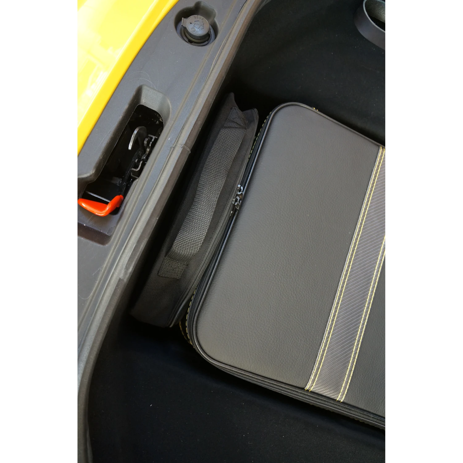 Ferrari 296 GTB / 296 GTS, Coupé + Spider - 2-tlg. Kofferset Kofferraum 8 Ferrari 296 GTB / 296 GTS, Coupé + Spider - 2-tlg. Kofferset Kofferraum – Bild 8