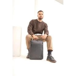 JOST STOCKHOLM Daypack Rucksack 2.0 - Schwarz -Brax Taschen Deutschland Verkaufs-Shop 1051440 4700001 Stockholm 13